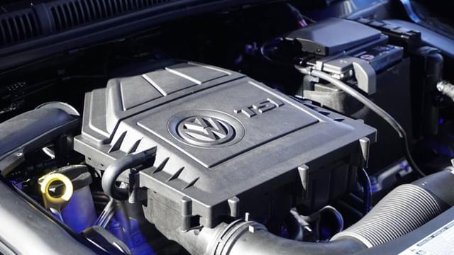 Open Bonnet Engine Shot Image - 5007